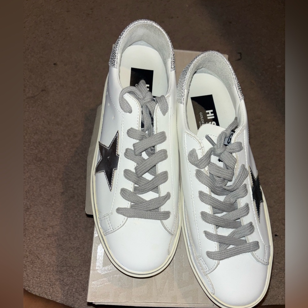White and silver golden goose star sneakers 
US size 7.5 
IT size 38